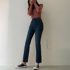 d697508728bd8ee28070c60ce18aa61ce80c314a13527f612e576c2056db.jpg