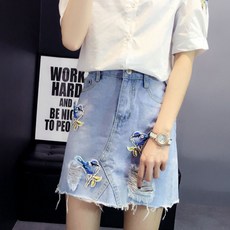 943c520f1aa0aea5c7619bd344ed484235c824b7704a48e63c48d1e5711b.jpg