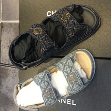 샤넬 20SS 데님 벨크로 샌들 2컬러 G36043