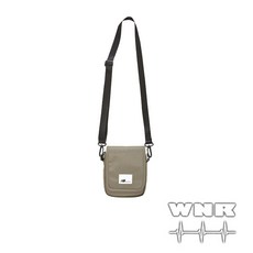 뉴발란스미니크로스백