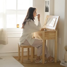 먼데이하우스화장대