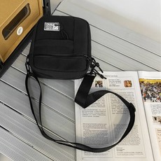 에쉬울프 캐주얼 경량 미니 크로스백 가방