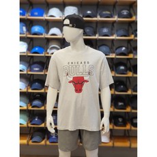 NBA 여름 할인!!!! 남여공용 시카고불스팀로고 프린트 포인트 데일리 입기 좋은 기본 레귤러핏 반팔 티셔츠