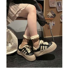 수지용 여성 키높이 스니커즈 4cm 봄운동화