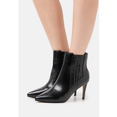Buffalo MAKENNA - Ankle boots - black BU311N07V 150불 이상 주문시 부가세 별도
