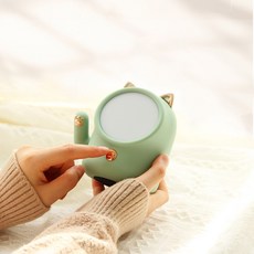 생일 여성 여자 친구에게선물 선물하고 있다 남자 커플 주다 트윈 퀄리티 실용적 의 독창적 기프트, 마네키 복을받다 녹차를 바르다