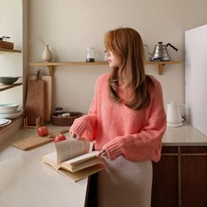 여성 따뜻한 알파카 울혼방 라운드 벌룬소매 니트 티셔츠