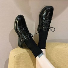 블랙여성로퍼 장시간 장기간 외출 활용 좋은 코스
