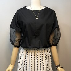 모조에스핀블라우스