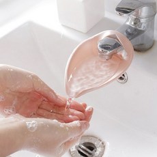 신생아엉덩이씻기기