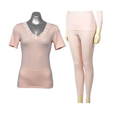 여성반팔레이스내의