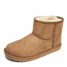 어그 UGG 여성 클래식2 미니 부츠 양털 스웨이드 방한 털신 체스트넛 1017715K-CHE