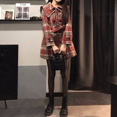 e936e7c95041b572b90d0127425bcec46dcaf40b83a7c51fcb0d2b1444b9.jpg