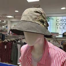 4b6b8b3dc55a8b558e0911147ef98462b01ef620cd9fcecea64e4625fa40.jpg