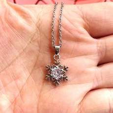 눈꽃다이아목걸이