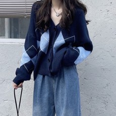 323da8339928f234c595418fc502695651a0d92982d3420a80380a557933.jpg