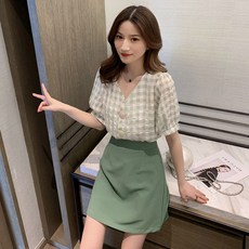 b3b917597e6a5f6679186411ca87f5122ca894da073084c96d2c880a32ac.jpg