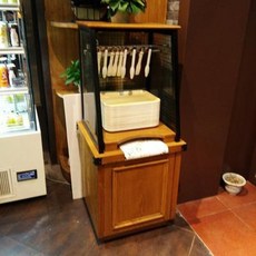 빵쇼케이스 수납장 맞춤 제작하다 찬장 선반받침대 포크홀더 토큰 홀더 빵 전시 캐비닛 미, 01 통나무 찬장