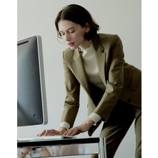 헤지스여성자켓