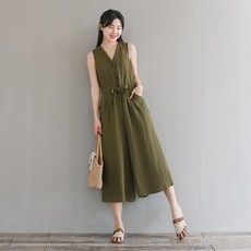 국방색점프슈트