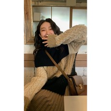 소예꽈배기니트