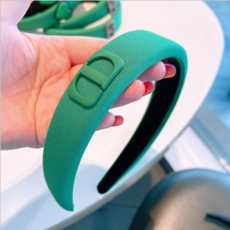 미우미우머리띠