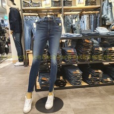 fe0c6ba7789178db95996b38c1ac00911e9963a24e768d50b98ddd403a2c.jpg