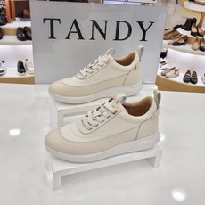 탠디스니커즈