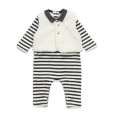 83d183bb220fc79ec92931dbf4e2dad233ab723e997acb866b8f731d7b03.jpg