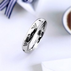 엠포리오아르마니반지