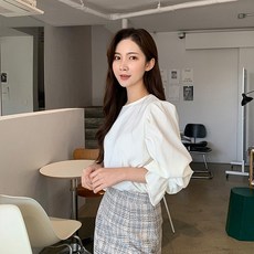 베니토 베니토 앤츠 셔링 블라우스