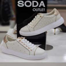 소다여성스니커즈