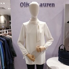 올리비아 로렌 럭셔리한 하이넥 스카프 진주장식 루즈핏 가을 블라우스