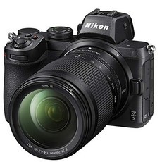니콘 Z5 + 24-200mm F4-6.3 VR KIT