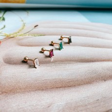 그린오닉스피어싱