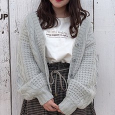 제이와이트레이더스 NICECLAUP 드롭숄더 가디건 와이드 루즈핏 꽈배기 숏 버블 소매 여성의류