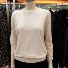 BCBG 비씨비지 초특가 대박상품!! 품절임박!! 겨울 간절기 레이온혼방 라운드 니트 스웨터