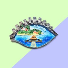 0bfeba57bab18e246ed940090243f688de0c7d3d52180ad8f16d8ccbdac7.jpg