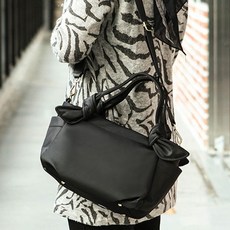 b93f24700725b13cdbb2312f974bbe145457bb15f76266c4931f5348c7ab.jpg