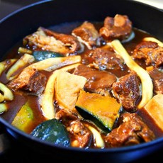 해와바다 돼지갈비찜 간장맛 5분완성 2인분 단호박 고구마 밀떡 포함, 3개, 700g