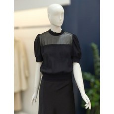 [나이스클랍]하이넥 볼륨소매 블라우스A242PWB425BK