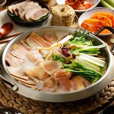 [신단설렁탕] 신단수육 [육수 600g 2팩 도가니 200g(개별포장) 곰고기 200g(개별포장)] 각 1개