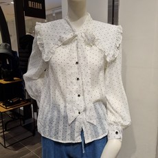 데이텀블라우스