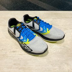 스케쳐스울트라고