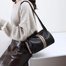 프라다손뜨개가방