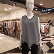 블루페페 줄지이중겹나시블라우스