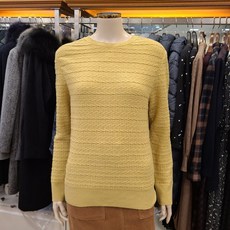 BCBG 비씨비지 가격파괴!! 최고급소재!!겨울 울1001% 프릴라운드넥 고급짜임 도톰 니트 스웨터