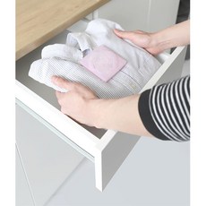 서랍장 옷장 장농 쾌쾌한 냄새 탈취제1+1 의류 신발장 방향제 이불장 옷방, 아쿠아, 2개