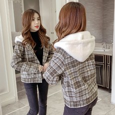 7591f769cda6419806c7dbf02e568abae821a5664c6e5bc77d5e922cd6d8.jpg