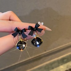 블랙귀걸이